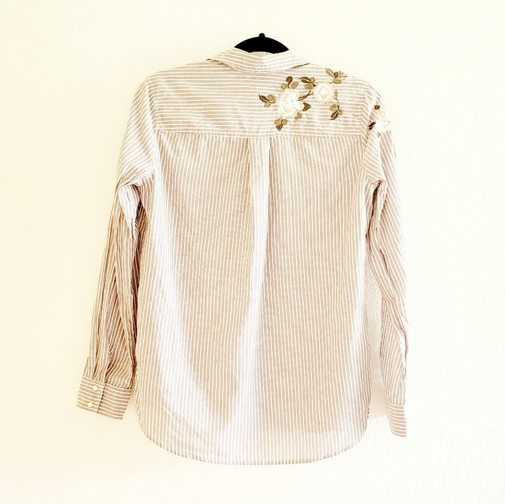 Express Grey Pinstripe Embroidered Floral Top